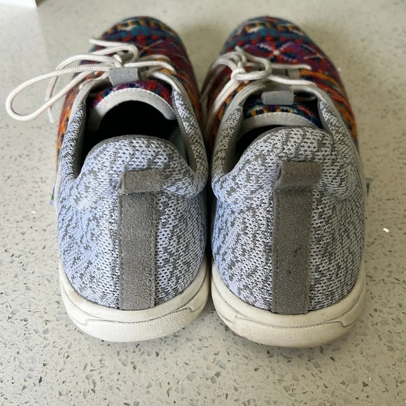 Minnetonka Orange Sunset Eco Anew Sneakers, Women’s Size 11 - Picture 4 of 10